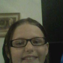 Profile Picture of Amanda Riffle (@6Riffle) on Twitter