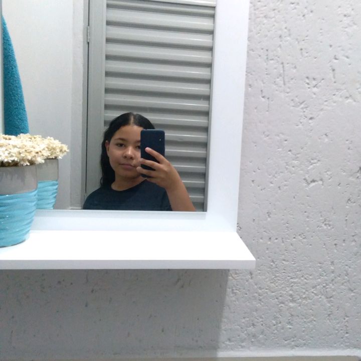 Profile Picture of Alice Maia (@alice.maia23) on Tiktok
