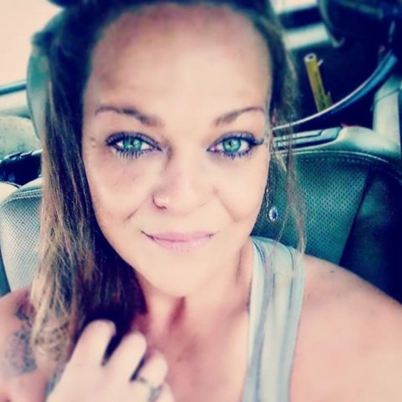 Profile Picture of Lori Fowler (@lfowler8849) on Poshmark