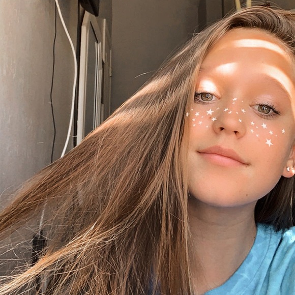 Profile Picture of Dusti Halford (@dustihalford) on Poshmark