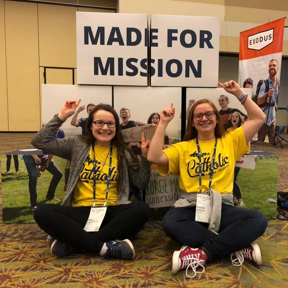 Profile Picture of Erin Linderoth (@erin_elizabeth2) on Poshmark