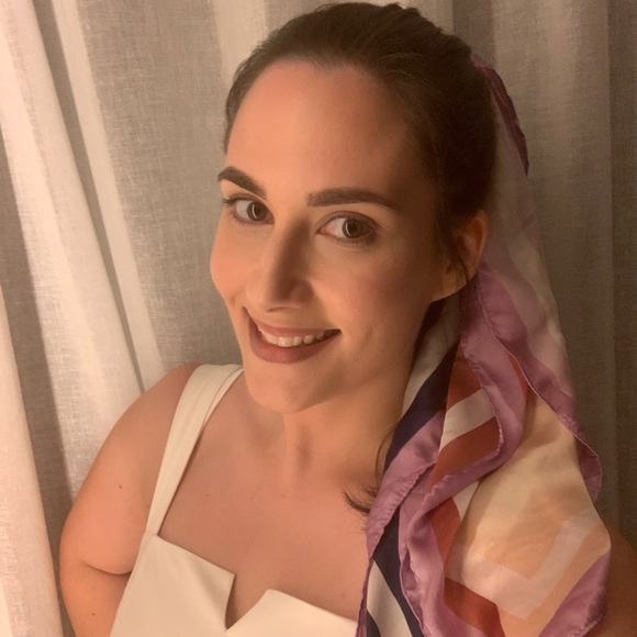 Profile Picture of Ashleigh Sercombe (@asercombe) on Poshmark