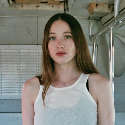 Profile Picture of Sophie Lowe (@sophielowelowe) on Twitter