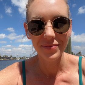 Profile Picture of Courtney Hahn (@jhahnc) on Pinterest