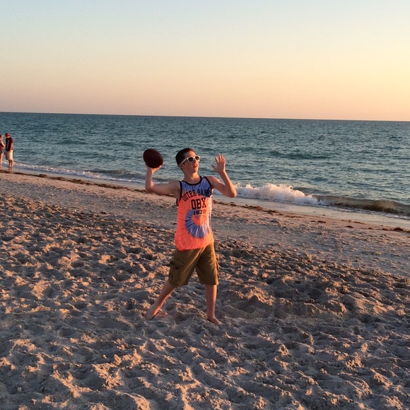 Profile Picture of Stone Tausch (@stone_tausch) on Poshmark