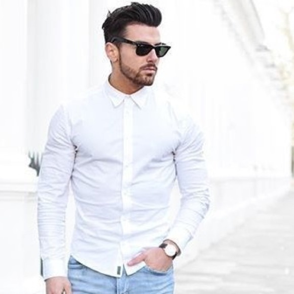 Profile Picture of David Rizo (@rizo0110) on Poshmark