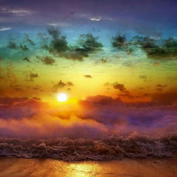 Profile Picture of Eliza Stathos (@elizafrancis) on Poshmark