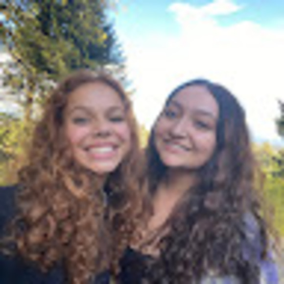 Profile Picture of Alexa Calvert (@alexacalvert822) on Poshmark
