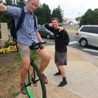 Profile Picture of Elijah Roberts (@JMUnicycle) on Twitter