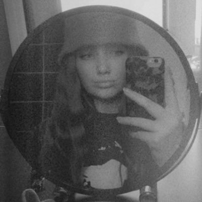 Profile Picture of Eleanor Wilkinson (@eleanor_wilks) on Twitter