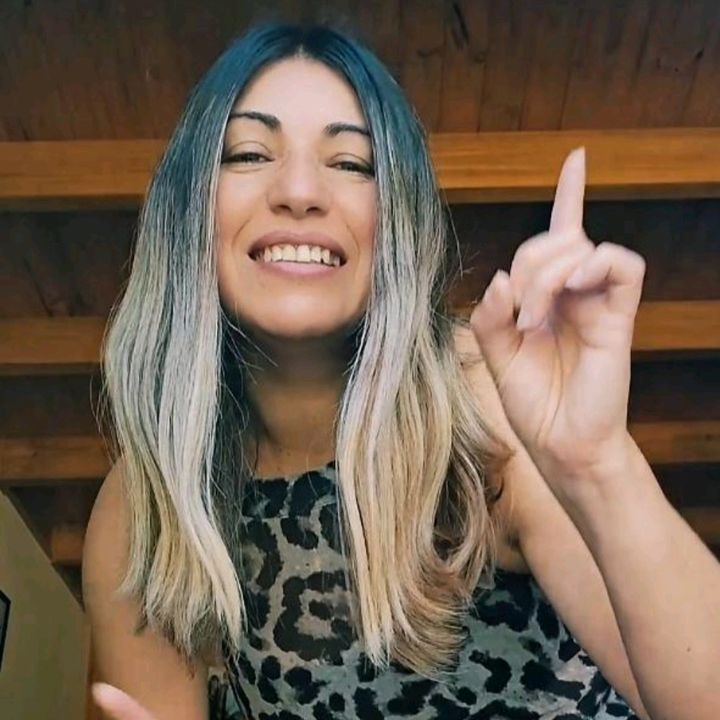 Profile Picture of Lore (@lorena_castro275) on Tiktok