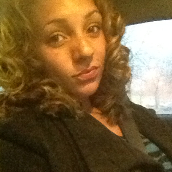Profile Picture of Jessica Jeter (@mrsofficial) on Poshmark