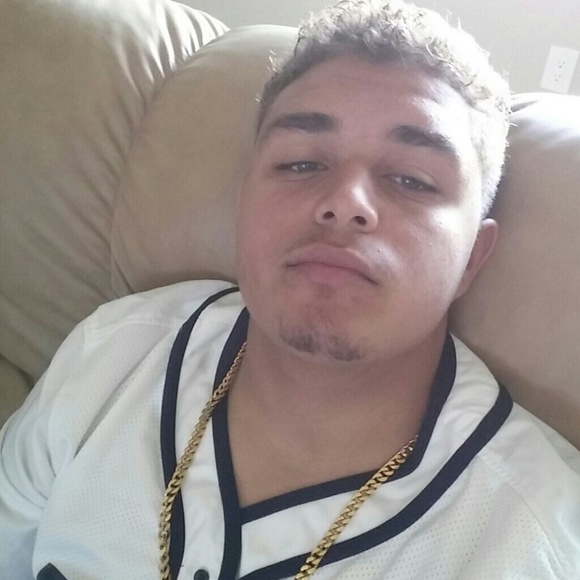 Profile Picture of Marcus James (@marcus_j01) on Poshmark