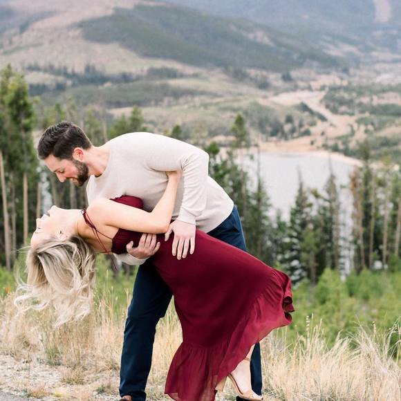 Profile Picture of Amelia Vigen (@ailemaesiuol) on Poshmark