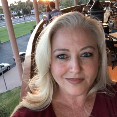 Profile Picture of Jennifer Lorene McPherson (@LoreneJennifer) on Twitter