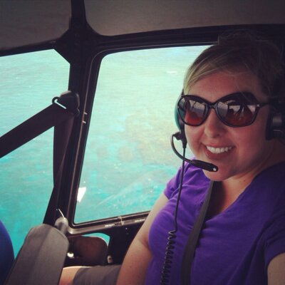 Profile Picture of Lori Bee (@Loribee83) on Twitter