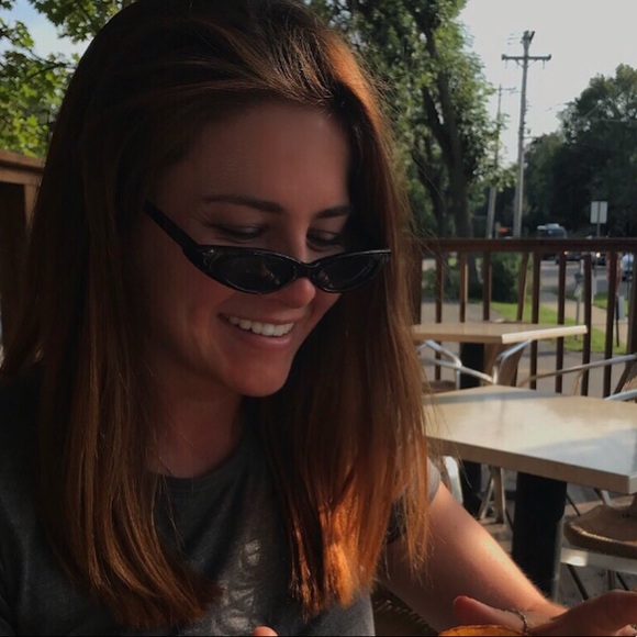 Profile Picture of Autumn Hirchert (@aauuttuummnn8) on Poshmark
