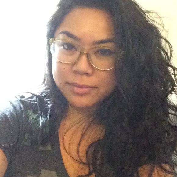 Profile Picture of Danielle Pasquel (@dani_pasquel) on Poshmark