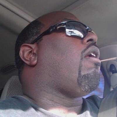 Profile Picture of David Carnell (@BlackRoseGrad98) on Twitter