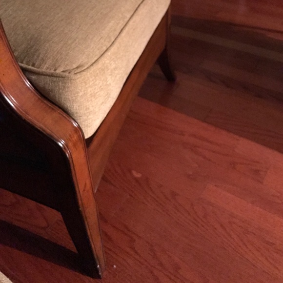 Profile Picture of Nancy Lo (@nlopezzapa07) on Poshmark