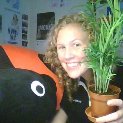 Profile Picture of Hazel Adams (@hazswhite) on Twitter