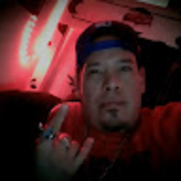 Profile Picture of James Beauchene (@jamesbeauchene) on Poshmark