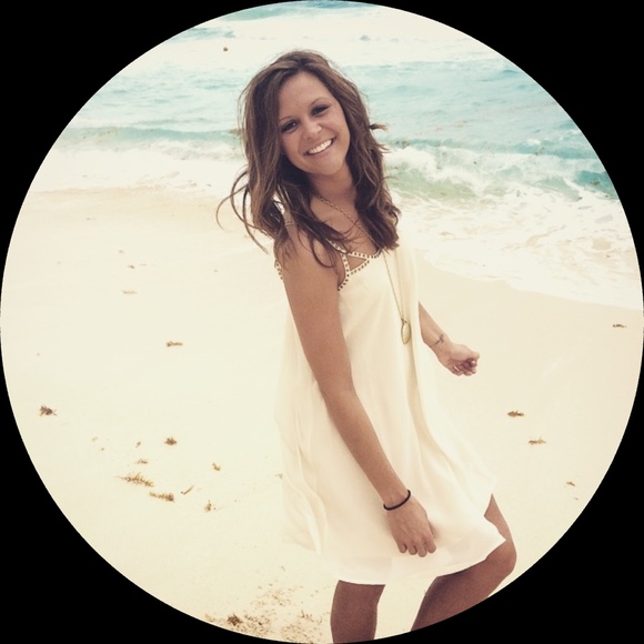 Profile Picture of Jacqueline Jurcik (@chon89) on Poshmark