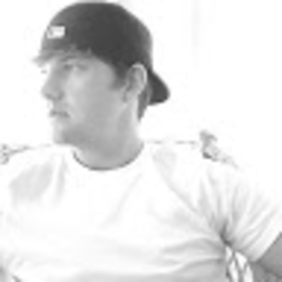 Profile Picture of Chad Prather (@chadprather) on Poshmark