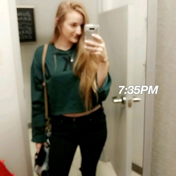 Profile Picture of Kendall Eichelberger (@k_eich) on Poshmark