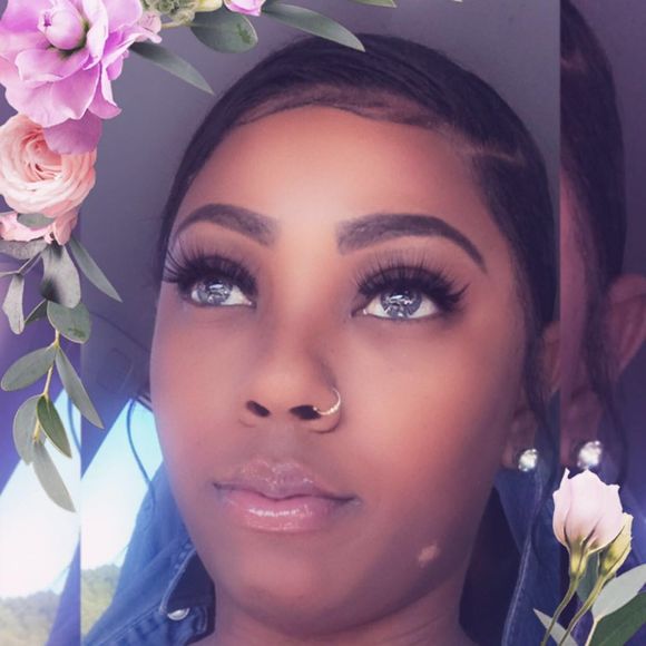 Profile Picture of Rachele Wimbush (@rachelewimbush) on Poshmark