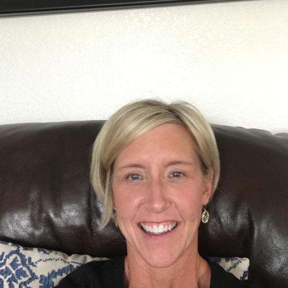 Profile Picture of Trisha Kramer (@217trisha) on Poshmark