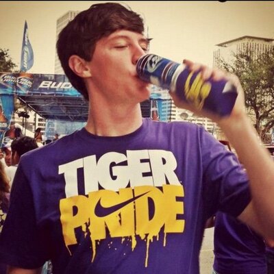 Profile Picture of Chase Sharp (@ChaShaBra) on Twitter