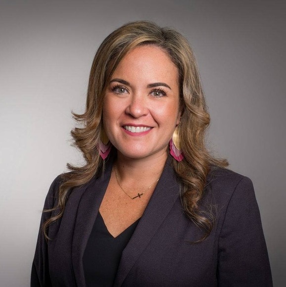 Profile Picture of Marieli Cestari (@marielilucia) on Poshmark