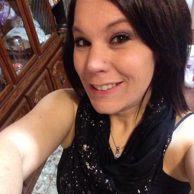 Profile Picture of Melissa Zachary (@melissazrefit) on Twitter