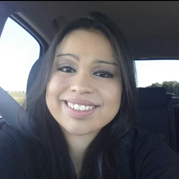 Profile Picture of Angela Olsem (@vidales88) on Poshmark