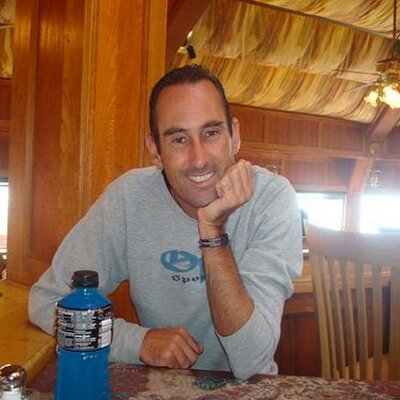 Profile Picture of DAVE PARNELL (@RAVINNUTS) on Twitter
