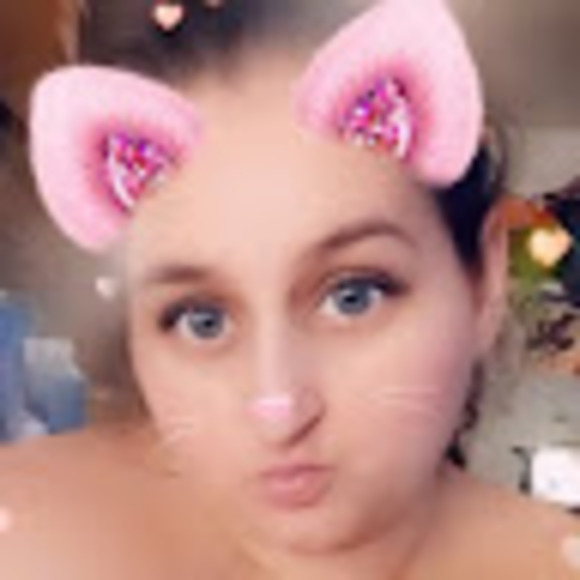 Profile Picture of Cheryl Michalski (@innlovejsl4life) on Poshmark