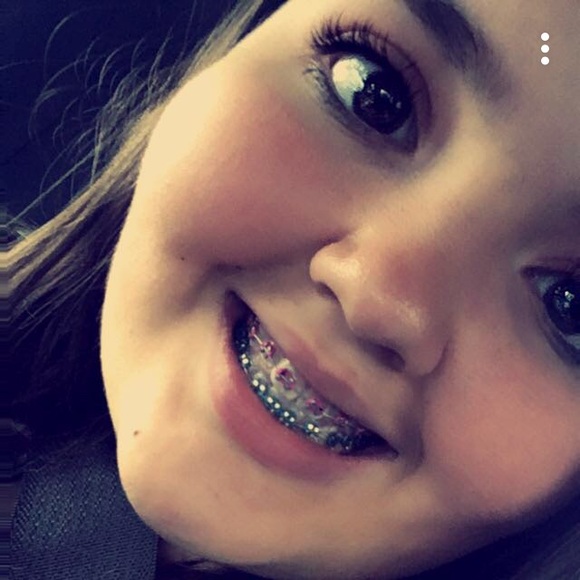 Profile Picture of Carlee Larsen (@cl12501) on Poshmark