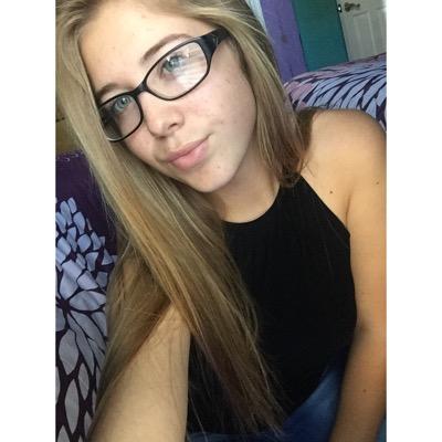 Profile Picture of Emily Wheeler (@emmily_denise) on Twitter