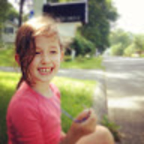 Profile Picture of Lila Schlissel (@lilaschlissel) on Poshmark