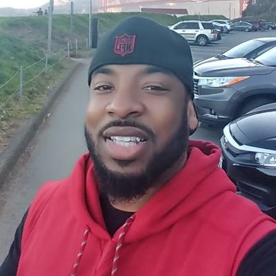 Profile Picture of Michael Andrews (@49ersMike_NFL) on Twitter