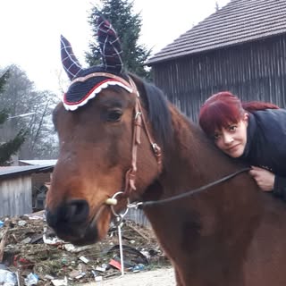 Profile Picture of Angela Stich (@angelastich) on Instagram