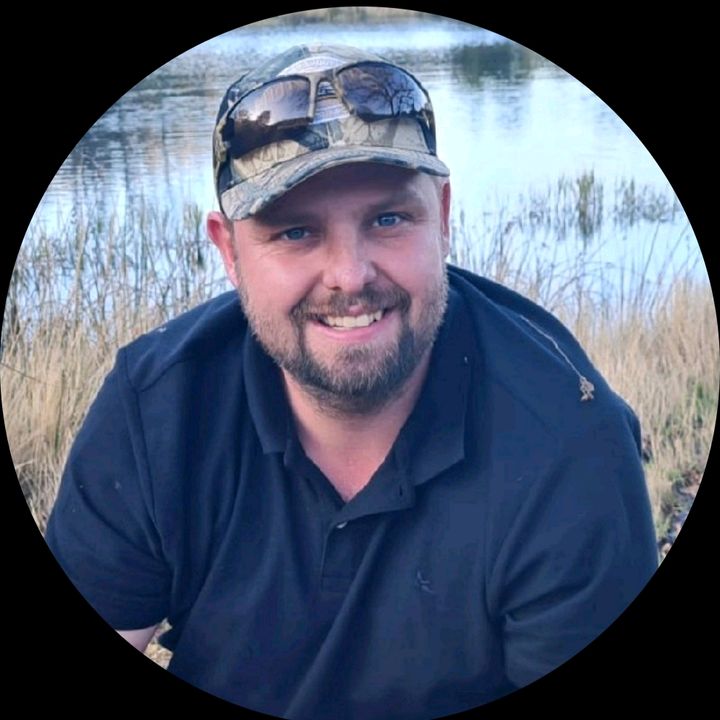 Profile Picture of Raymond Graves (@rayzgraves) on Tiktok