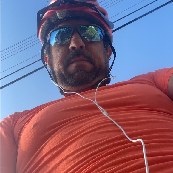 Profile Picture of Omar alexander Mejia cobos (@toituna3) on Poshmark