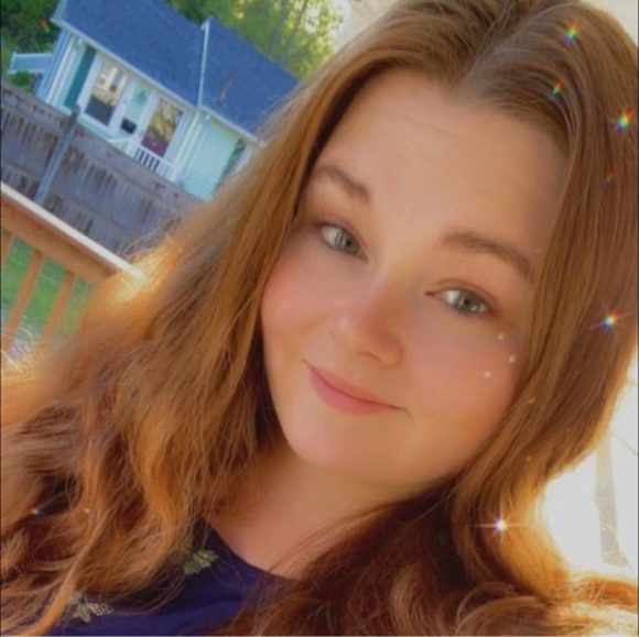 Profile Picture of Alaina Albert (@missdeadpool520) on Poshmark
