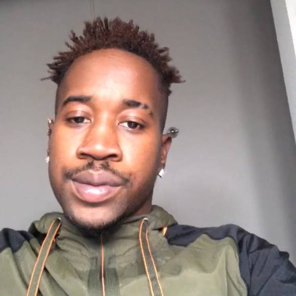 Profile Picture of Demetris Noble (@1943_) on Poshmark