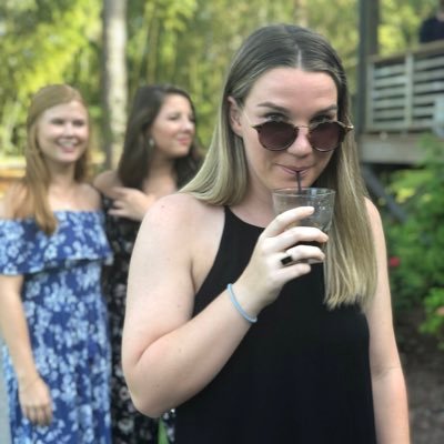 Profile Picture of Bekah Furr (@bekswiththefurr) on Twitter