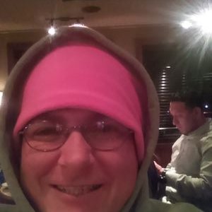 Profile Picture of Shelly Stein (@Princess2good2b) on Twitter