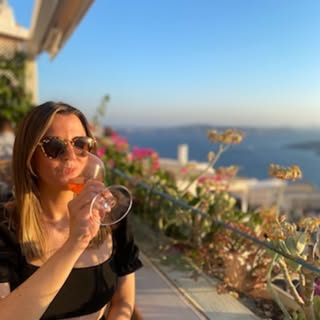 Profile Picture of Laura Sharman (@laura_sharman) on Instagram