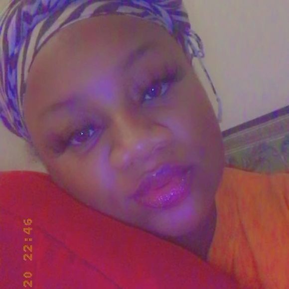 Profile Picture of Sanderia Studstill (@sanderias) on Poshmark